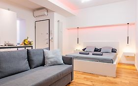 Exclusive Led House Garibaldi Fs